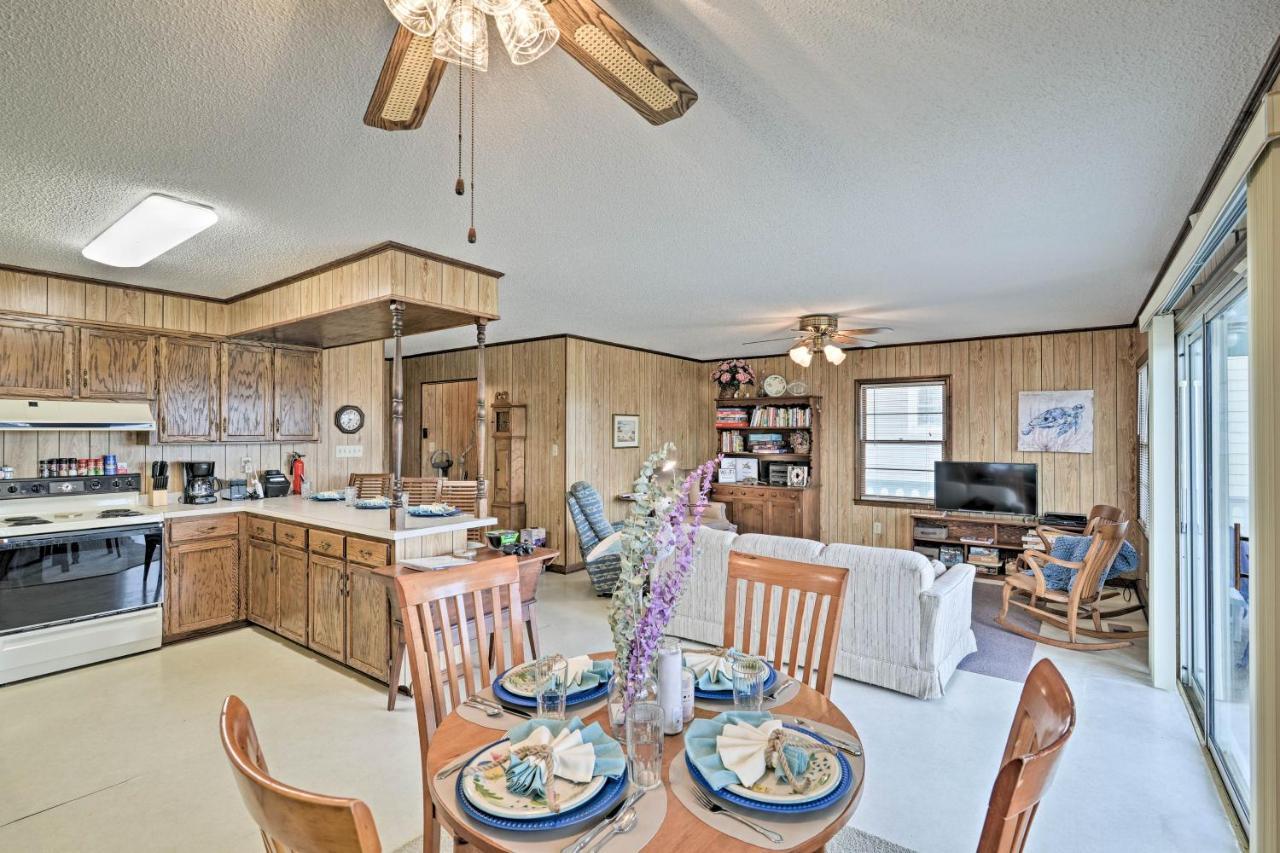 Pet-Friendly Second Row House Steps To Beach! Holden Beach Εξωτερικό φωτογραφία