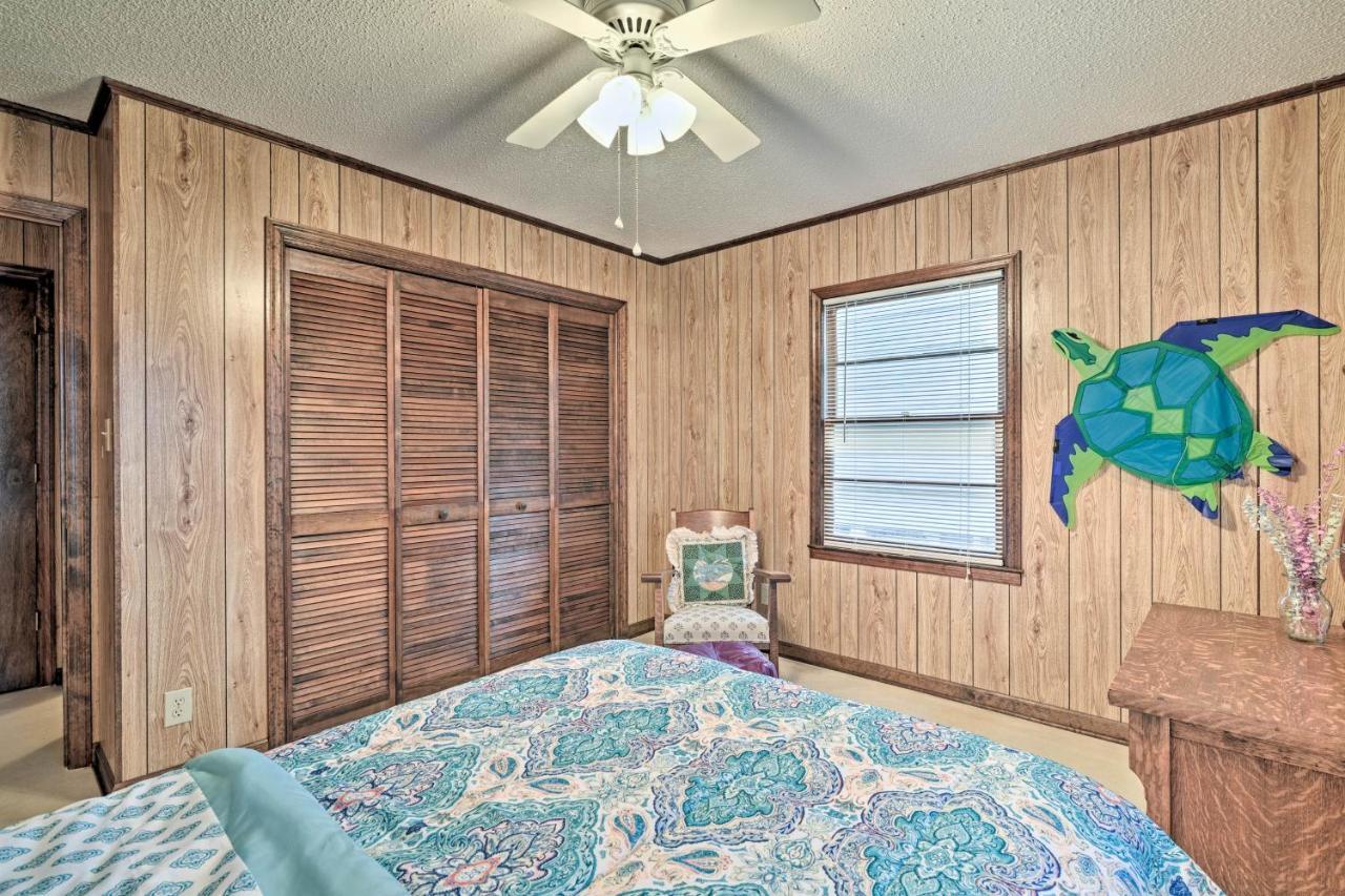 Pet-Friendly Second Row House Steps To Beach! Holden Beach Εξωτερικό φωτογραφία