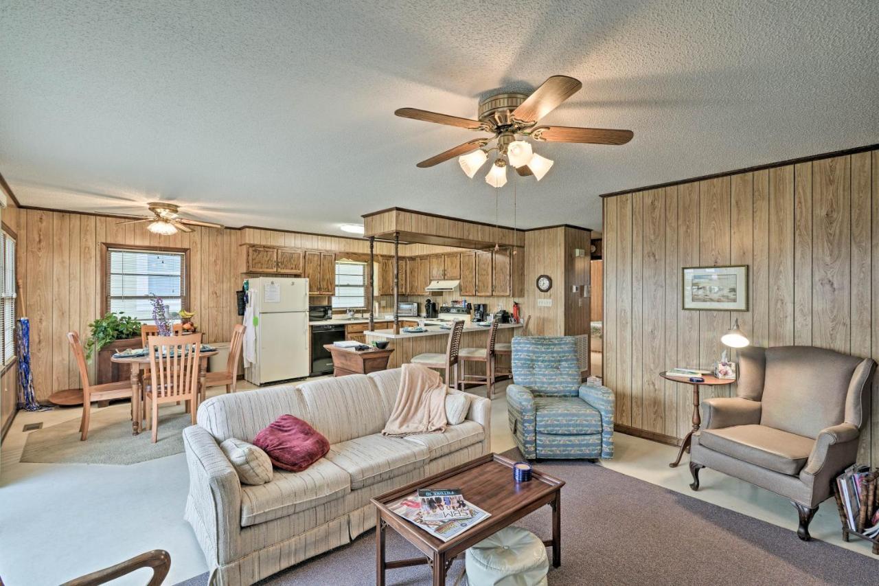 Pet-Friendly Second Row House Steps To Beach! Holden Beach Εξωτερικό φωτογραφία